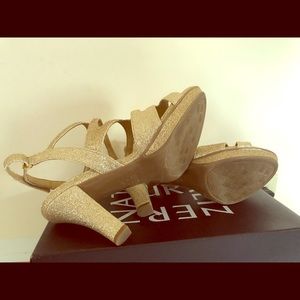 Golf Glitter sandals. High heels.